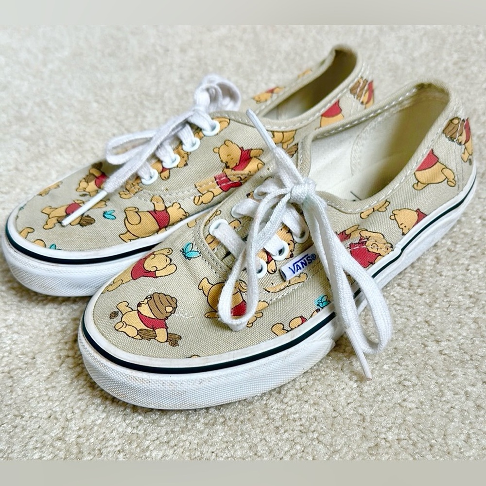 HTF LIMITED Edition DISNEY VANS X Winnie the Pooh Sz youth 1.0